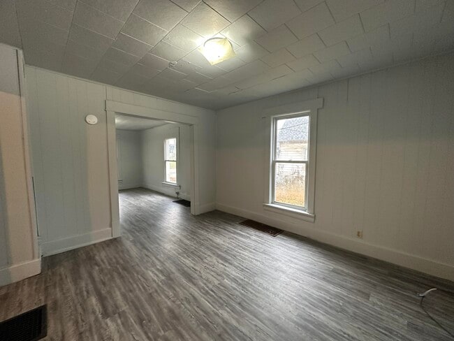 Building Photo - 1905 Griggs-