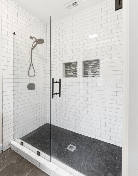 Building Photo - 109 Enchanted Dr