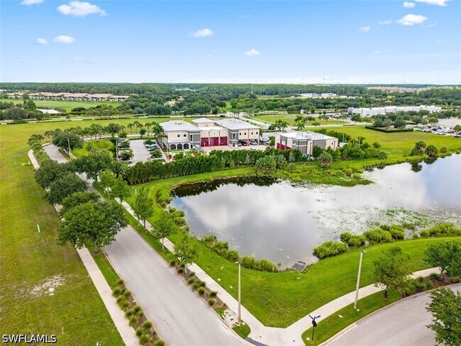 Building Photo - 5535 Useppa Dr