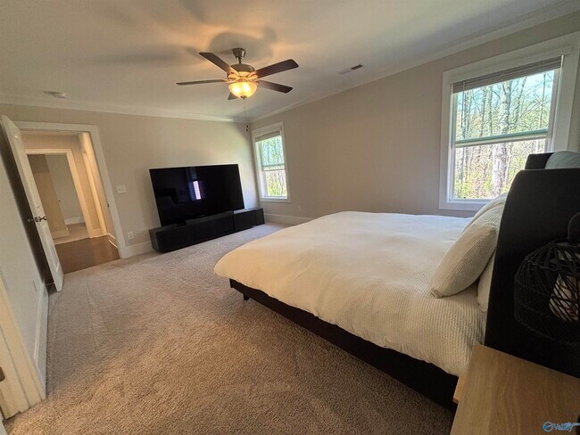 Building Photo - 109 Pitalo St