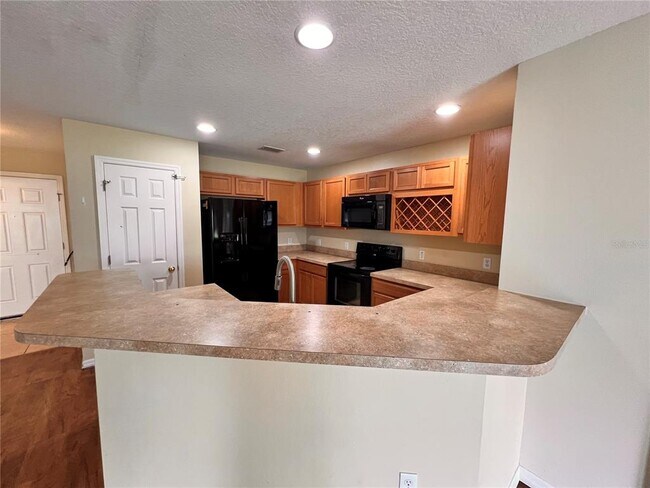 Building Photo - 2476 Hassonite St