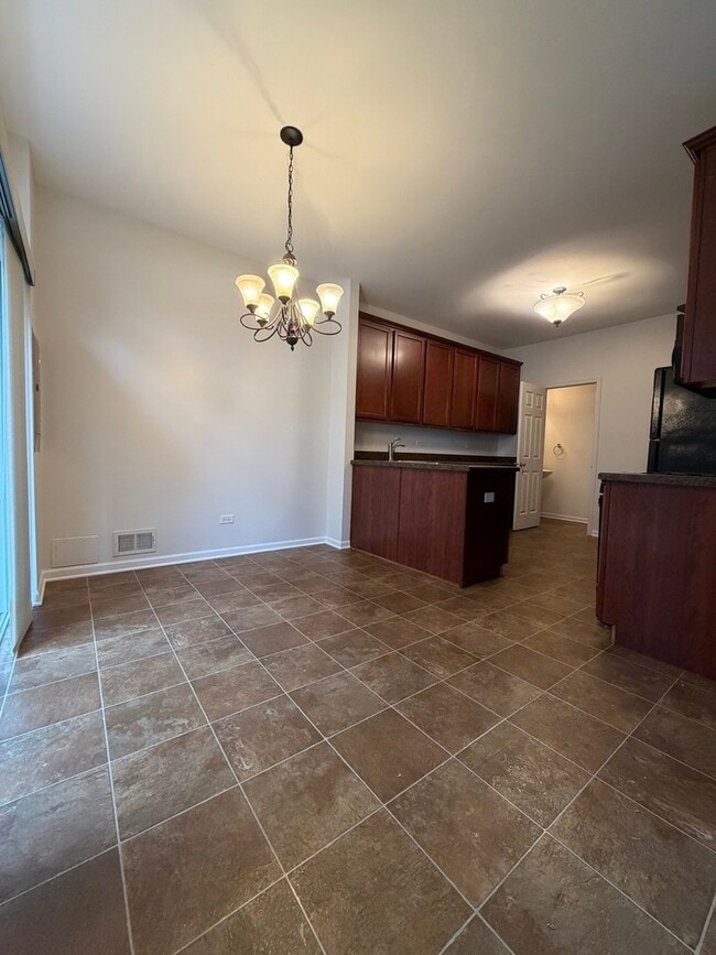 Building Photo - 4917 Montauk Dr