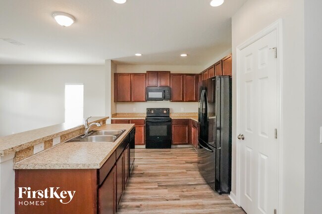 Building Photo - 644 Black Eagle Dr