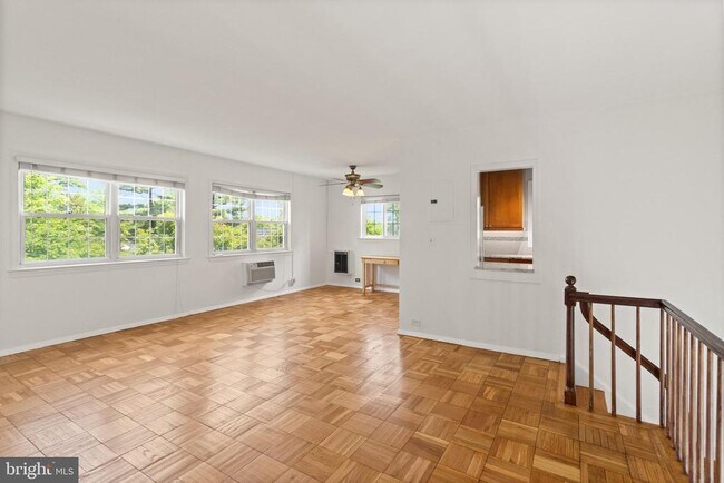 Building Photo - 3282 Martha Custis Dr