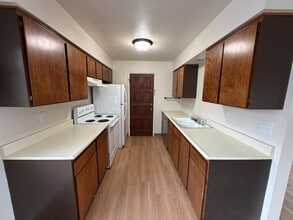 Building Photo - 225 N 8th St