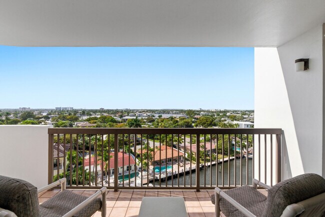 Building Photo - 1361 S Ocean Blvd