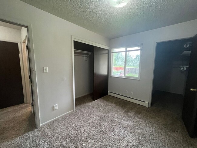 Building Photo - Great Condo in Laporte