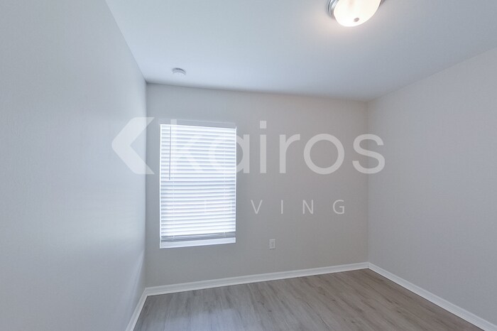 Building Photo - 3214 65th St W