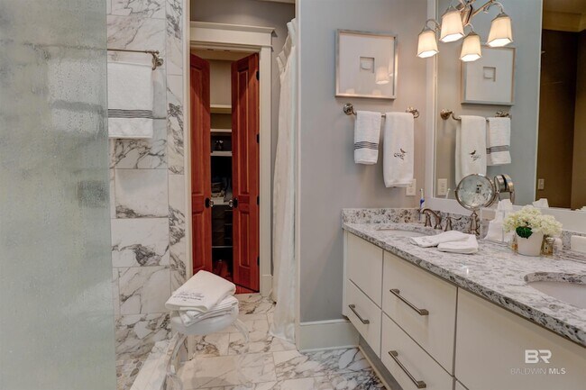 Building Photo - 4 Downtown Founders Ln