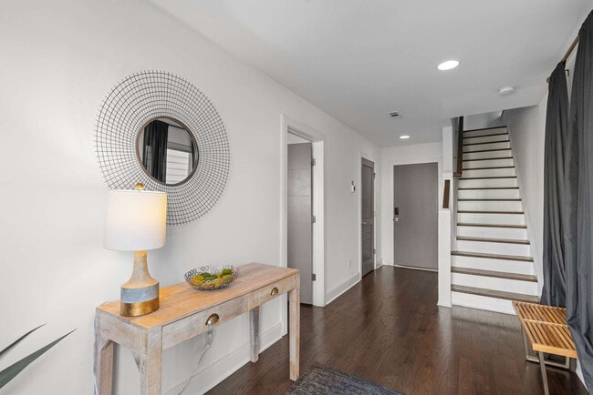 Building Photo - 1109 Archer St