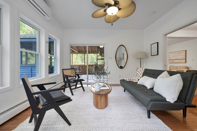 Building Photo - 163 Silver Lake Rd