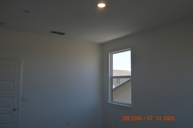 Building Photo - 8940 Pso Del Campo