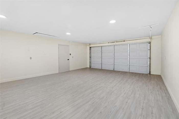 Building Photo - 1813 Glengarry Dr