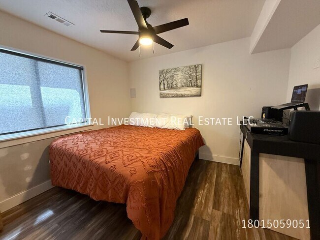 Building Photo - 7637 S Brinkerhoff Dr