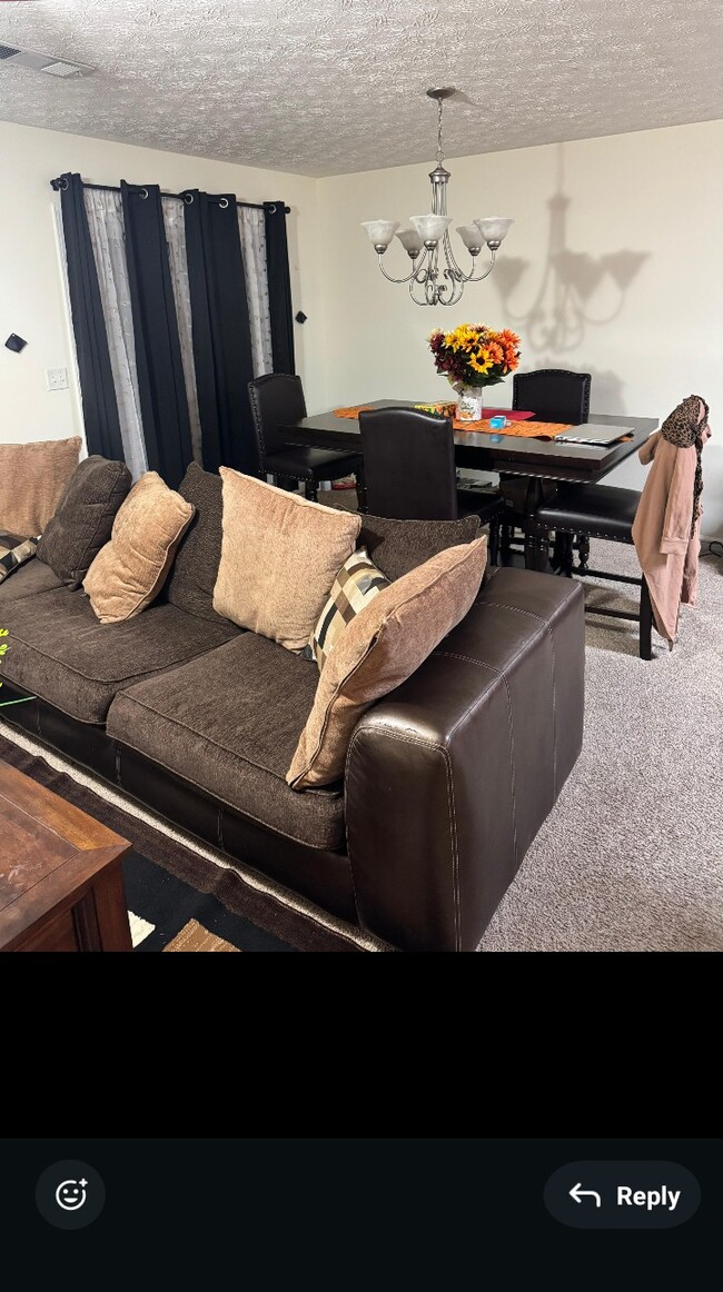 Building Photo - 685 Georgetown Ln