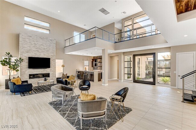 Building Photo - 11460 Ruby Falls Way