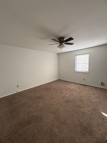 Building Photo - 313 S Bailey St