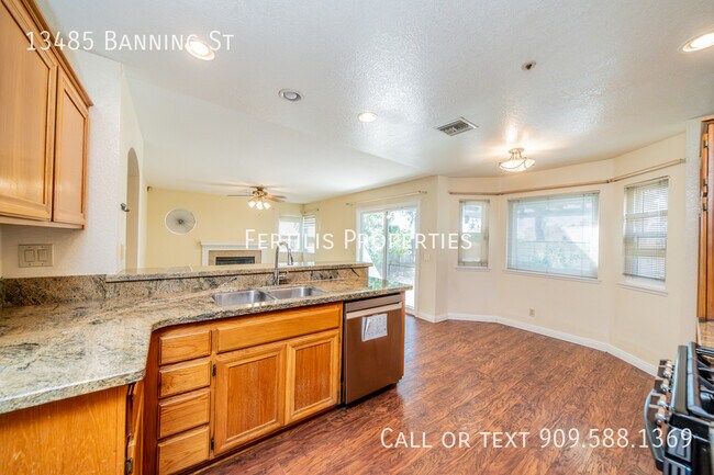 Building Photo - 13485 Banning St