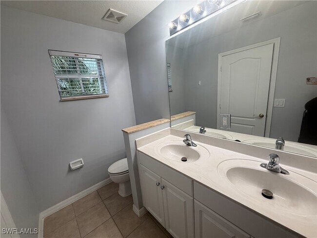 Building Photo - 8686 Athena Ct