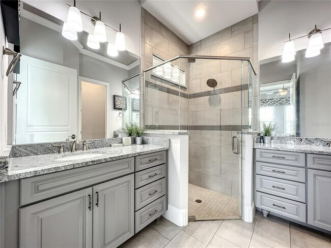 Building Photo - 760 Golden Bear Dr