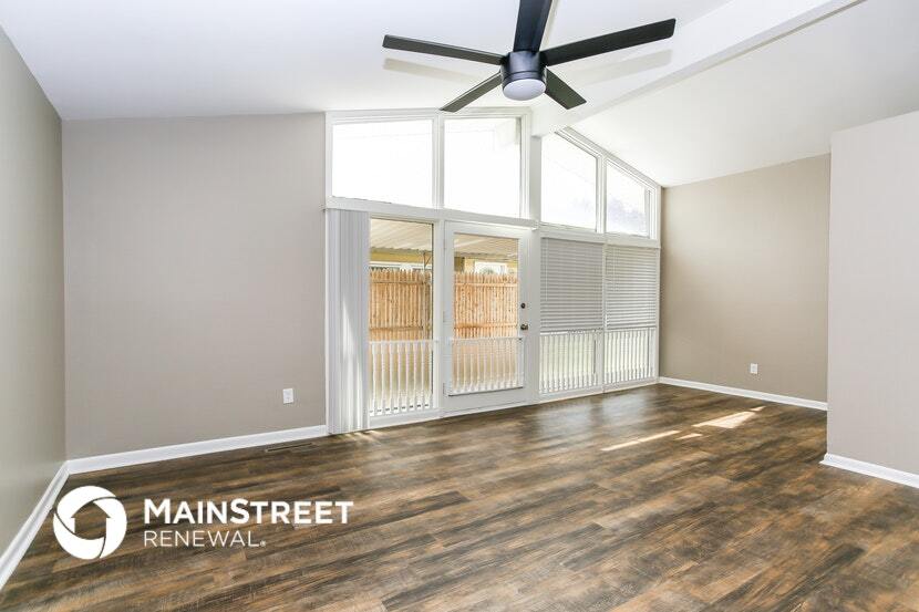 Building Photo - 3230 Vanderberg Ave