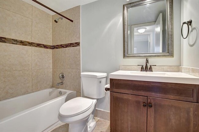 Building Photo - 8225 Sunrise Lakes Blvd