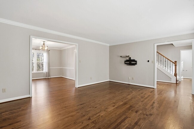 Building Photo - SPACIOUS AND BEAUTIFUL HOME IN DESIRABLE APEX