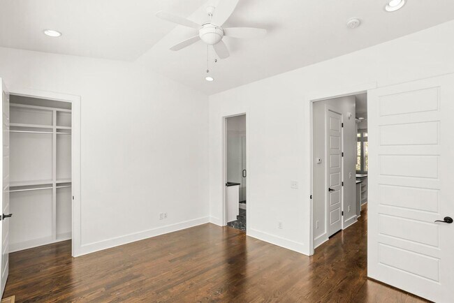 Building Photo - 1034 Maynor Ave