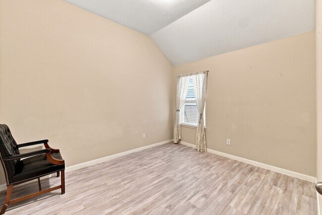 Building Photo - 8306 Calico Canyon Dr