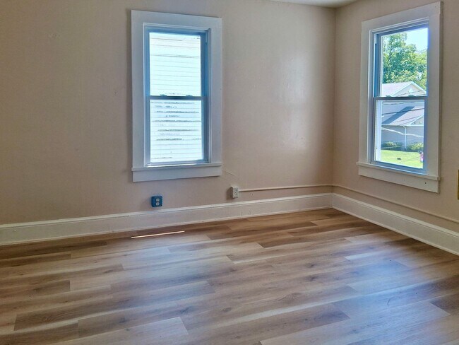 Building Photo - Spacious 4 Bedroom Home FOR RENT in Bridgeton NJ $2150