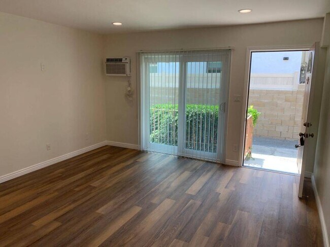 Building Photo - 1.0 bedroom in Pasadena California 91106