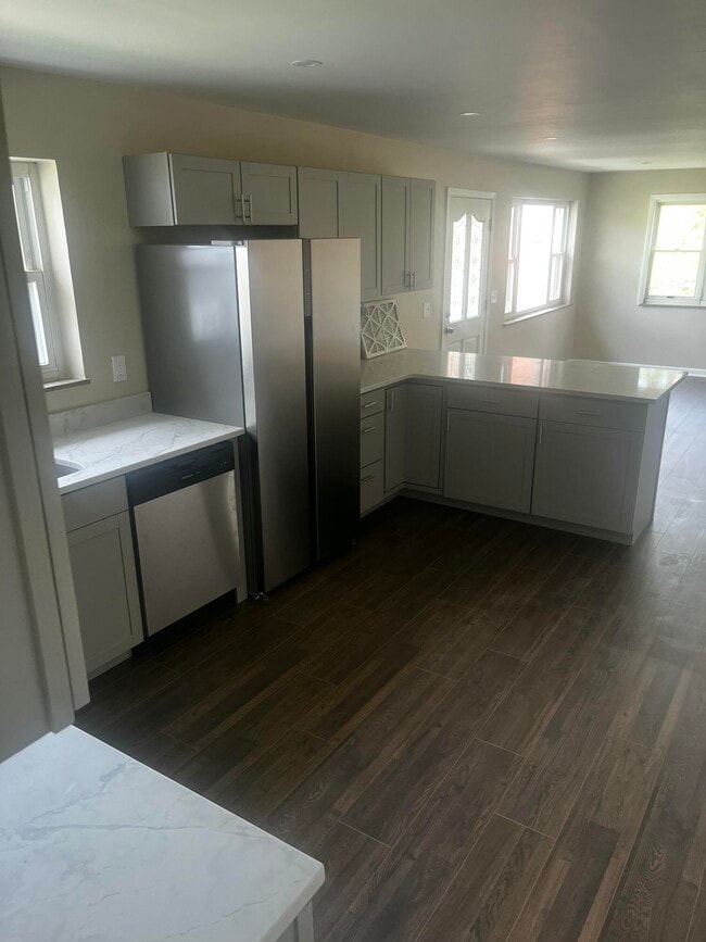 Building Photo - 122 Bon Jan Ln