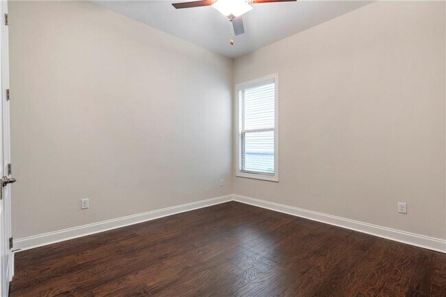 Building Photo - 3430 Steinbeck St