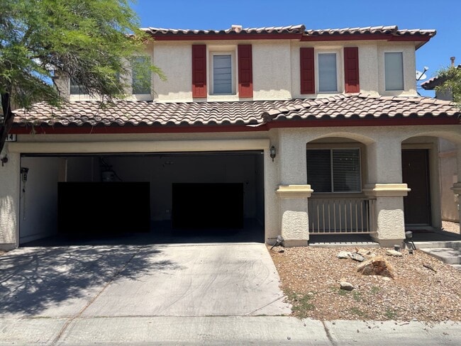 Primary Photo - Charming 3-Bedroom Home with Modern Comfor...