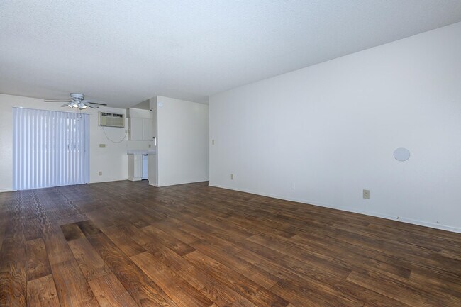 Building Photo - Greenbrook Apartments