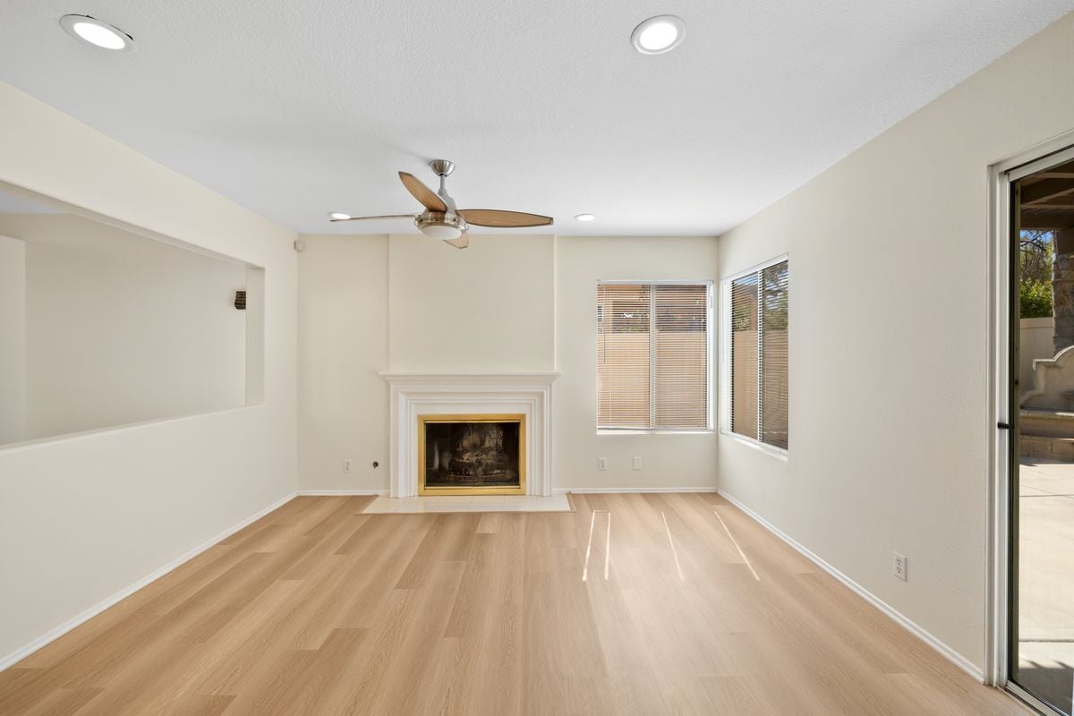 Building Photo - 2163 Sun Ridge Dr