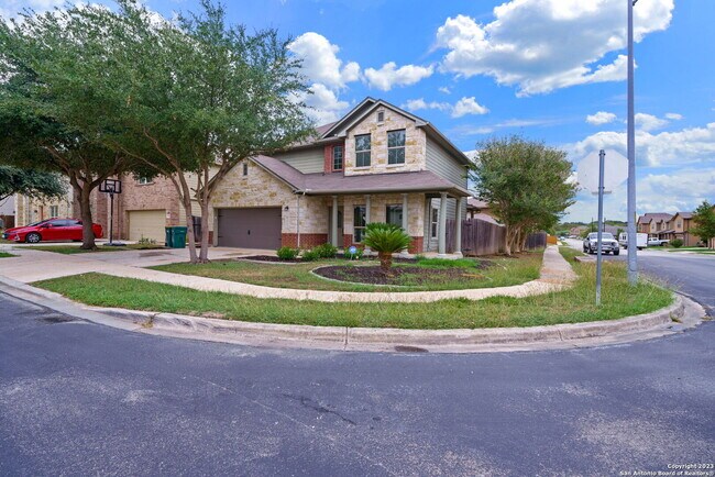 Building Photo - 9902 Meadow Lark