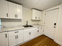 Building Photo - 33 Malvern St