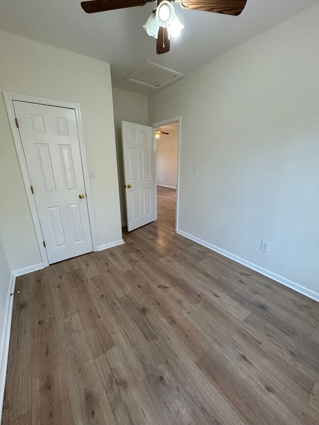 Building Photo - Quiet Blythewood 2 Bedroom Home