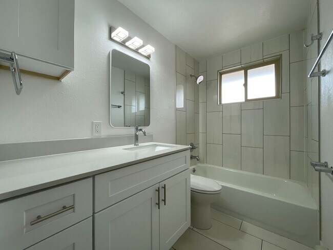 Building Photo - 762 Vrain St