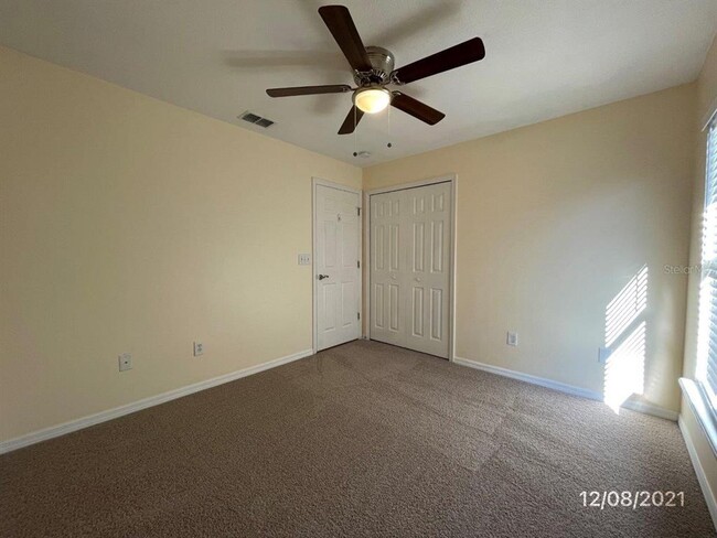 Building Photo - 551 Farmingham Ct