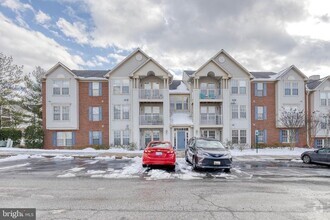 Building Photo - 701 Orchard Overlook