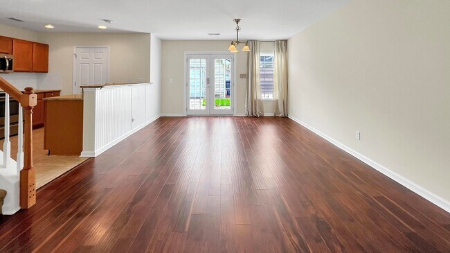 Building Photo - 4824 Willow Brook Ln