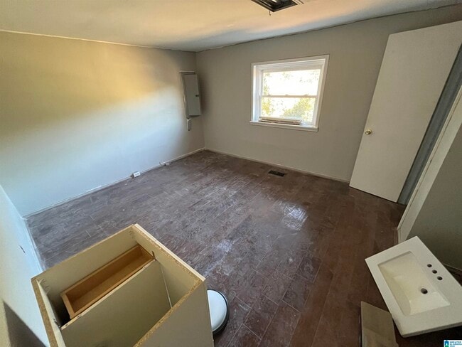 Building Photo - 36373637 Elmore Dr