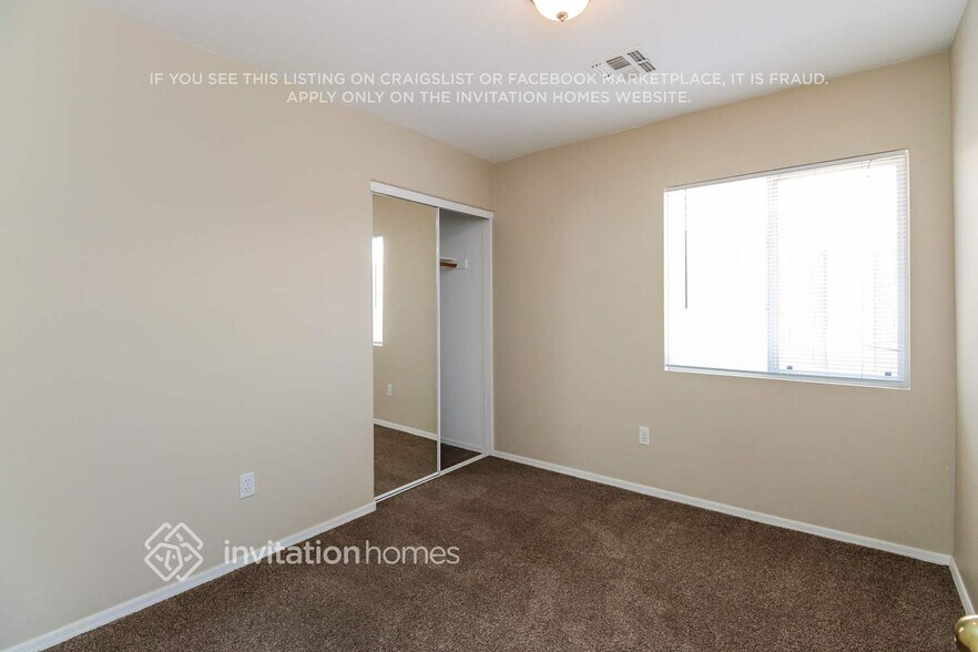 Building Photo - 11418 E Contessa St