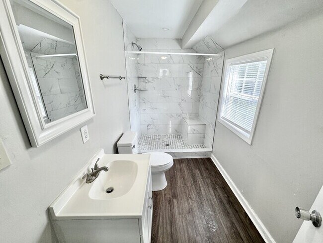 Building Photo - 324 Harrell St