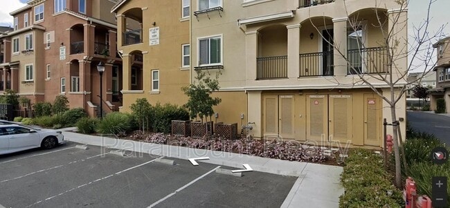 Building Photo - 1997 Lee Way