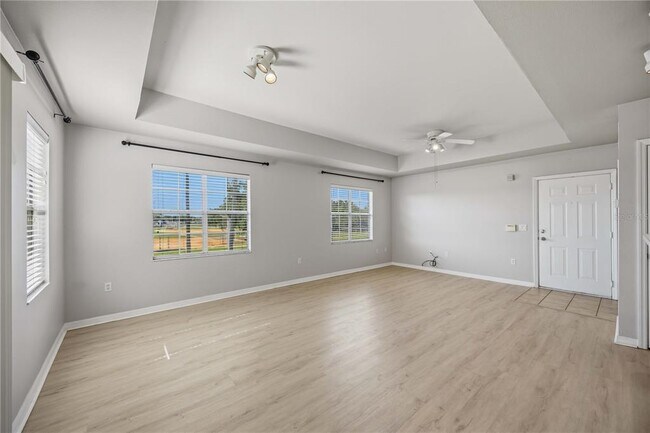 Building Photo - 1195 Villagio Cir