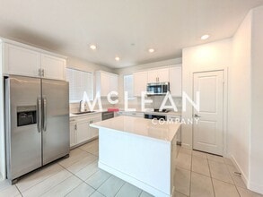 Building Photo - Modern 4-Bedroom Two Story Home