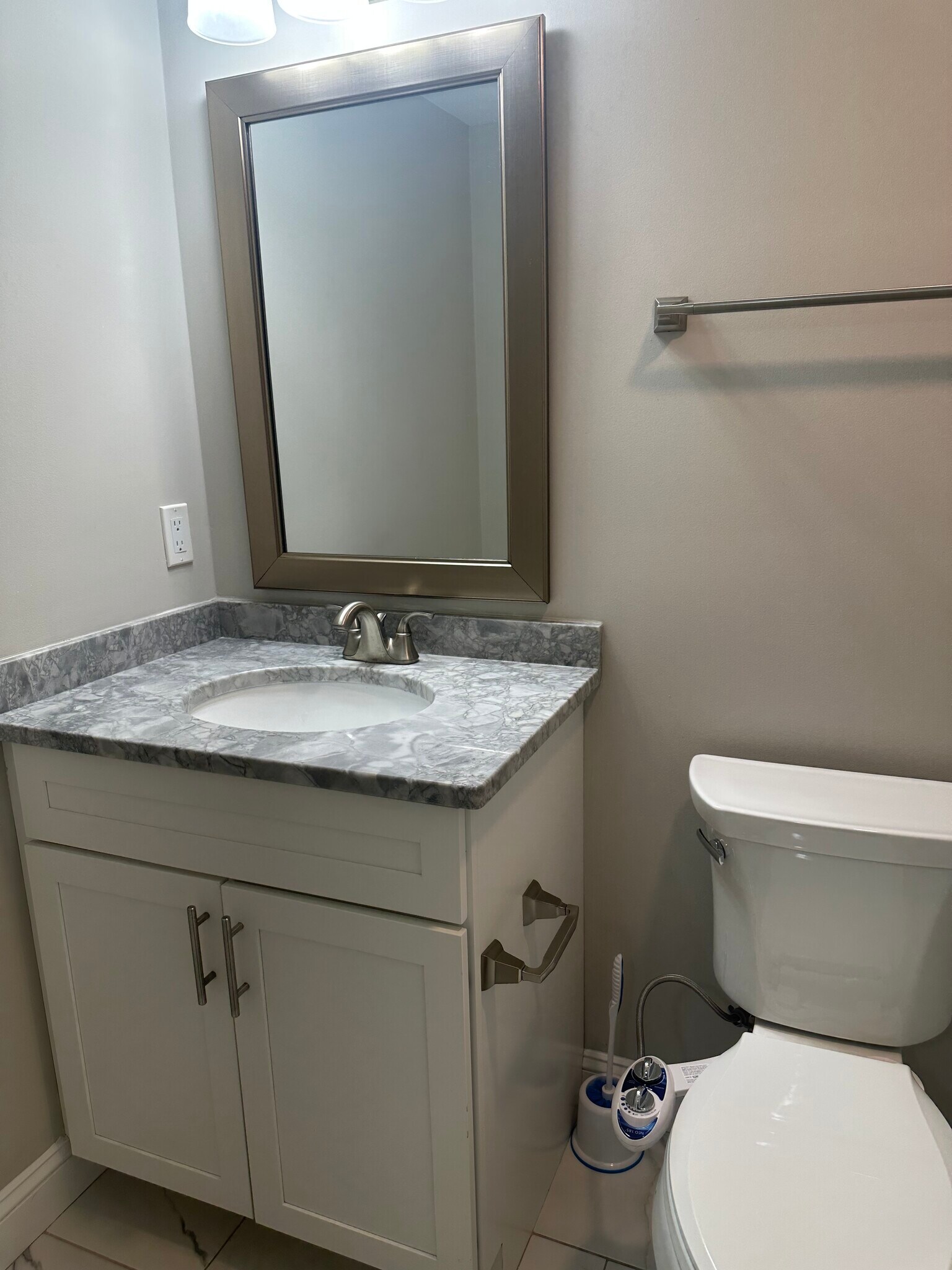 Building Photo - 127 Marblehead St